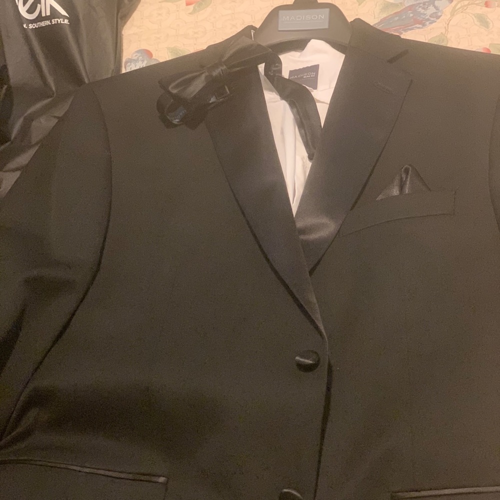 Black Tuxedo